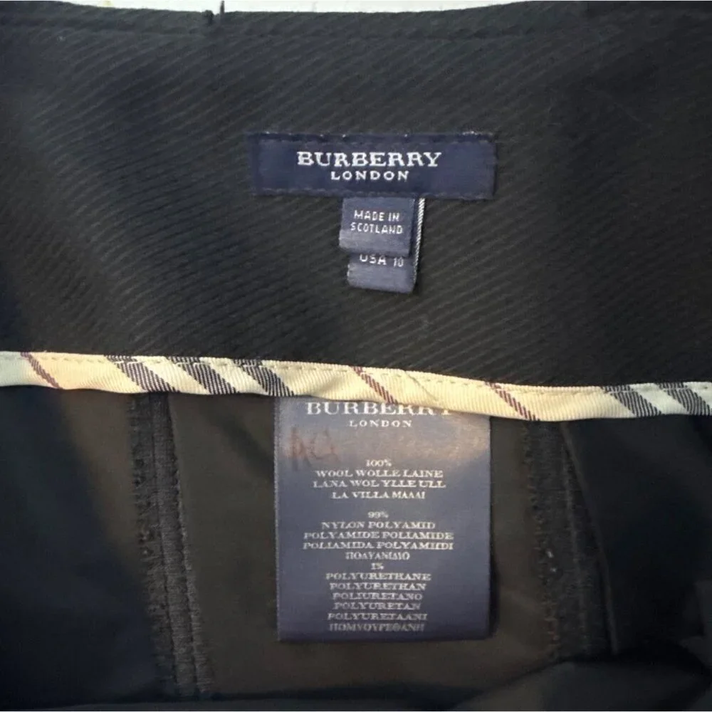 BURBERRY LONDON Black Wool Pleated Mini Skirt With Buckle Detail Size 10 - Picture 4 of 8